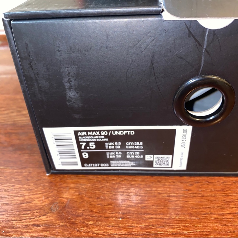 Nike x Undefeated Air Max 90 size 7.5 solar red - Picture 6 of 6